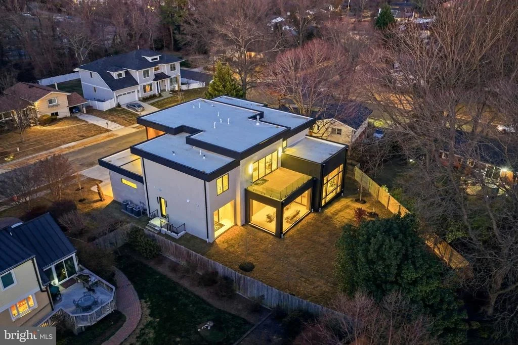 Photo of 7103 WESTBURY ROAD