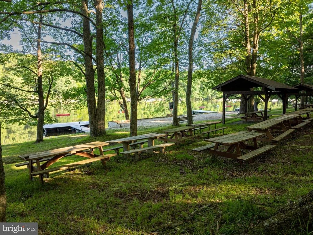 Photo of 365 RIDGE ROAD