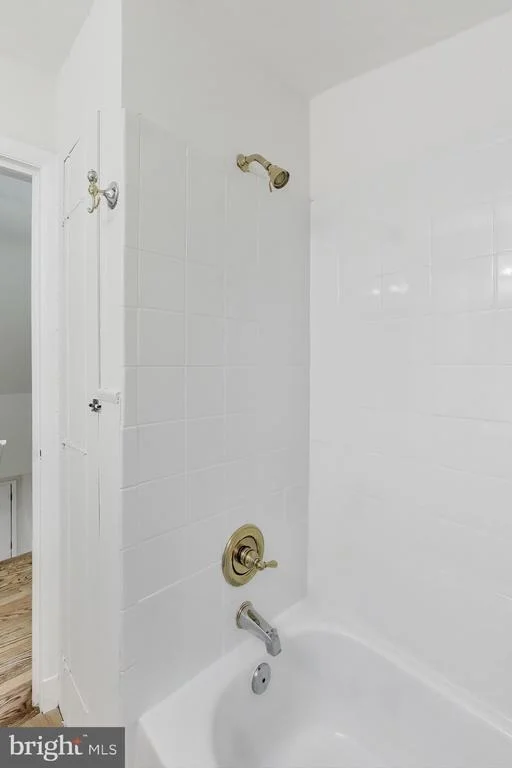 Photo of 11209 MIDVALE ROAD