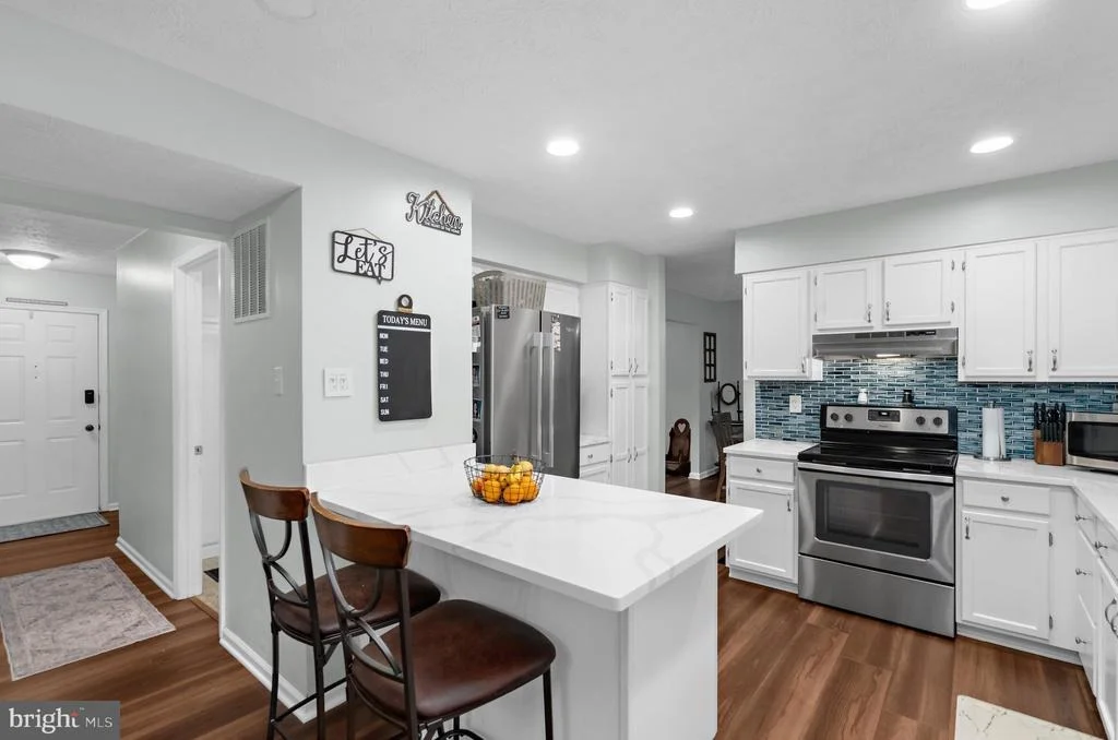 Photo of 419 JEROME AVENUE