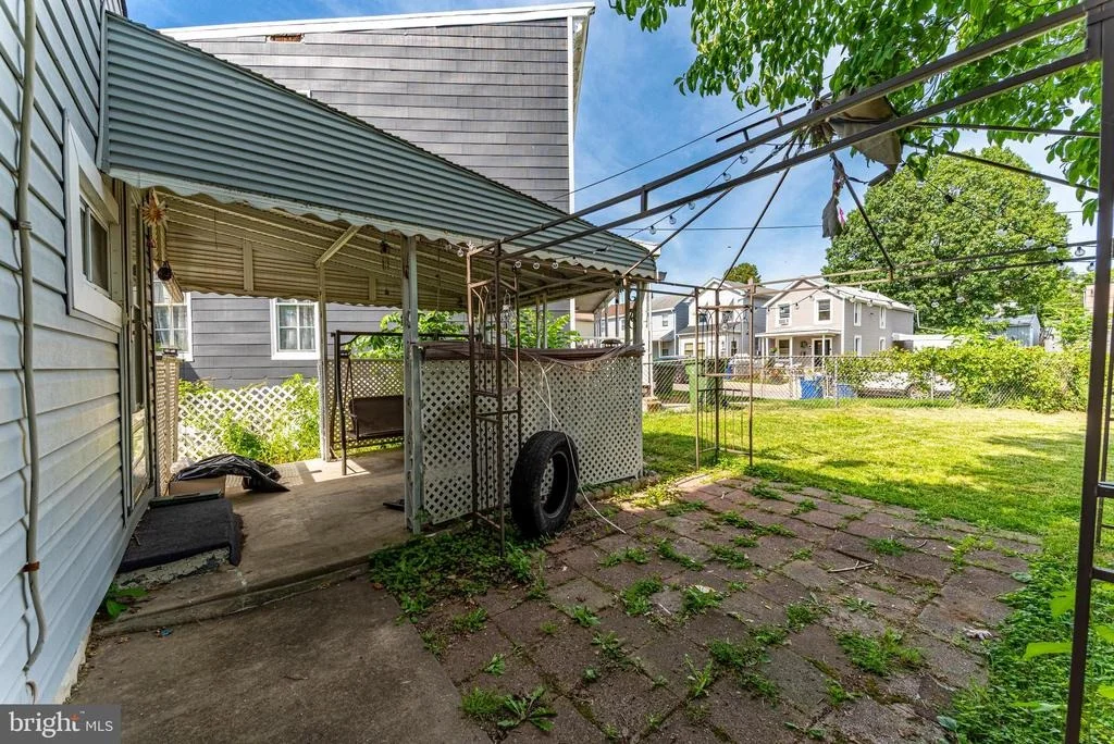 Photo of 1302 COX STREET