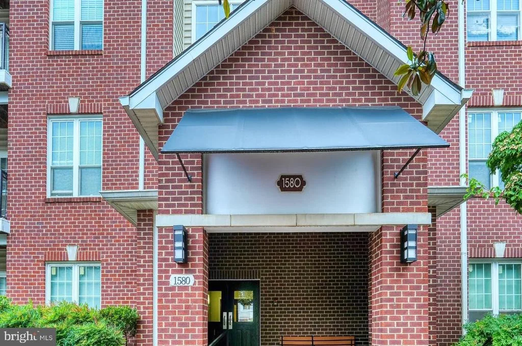 Photo of Unit 4310 at 1580 SPRING GATE DRIVE