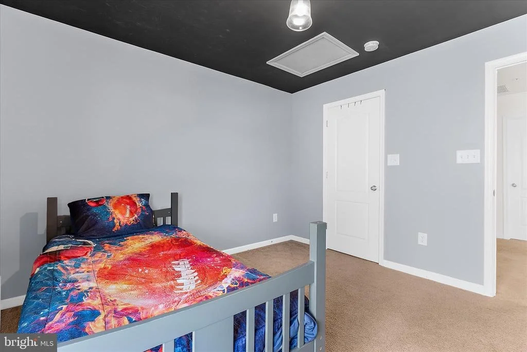 Photo of 7807 STONEBRIAR DRIVE