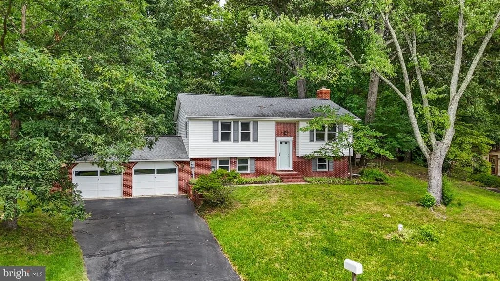 Photo of 130 CIRCLE ROAD