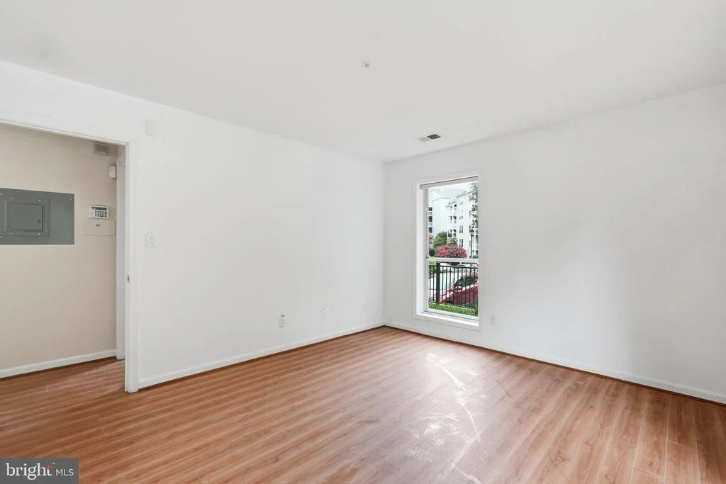 Photo of Unit 4A2 at 3176 SUMMIT SQUARE DRIVE