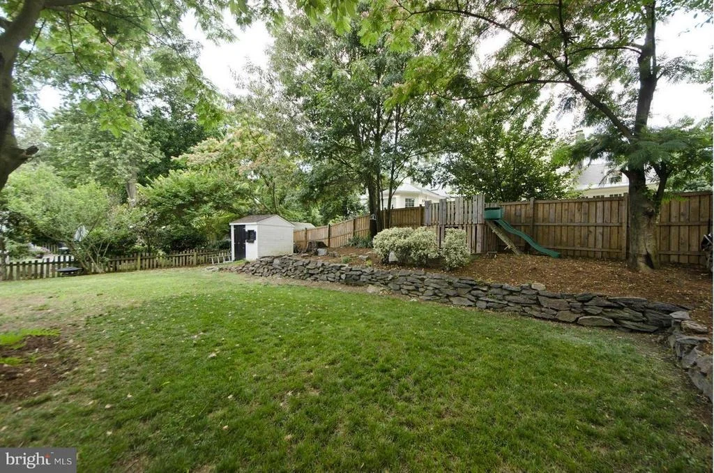 Photo of 6016 FORT HUNT ROAD