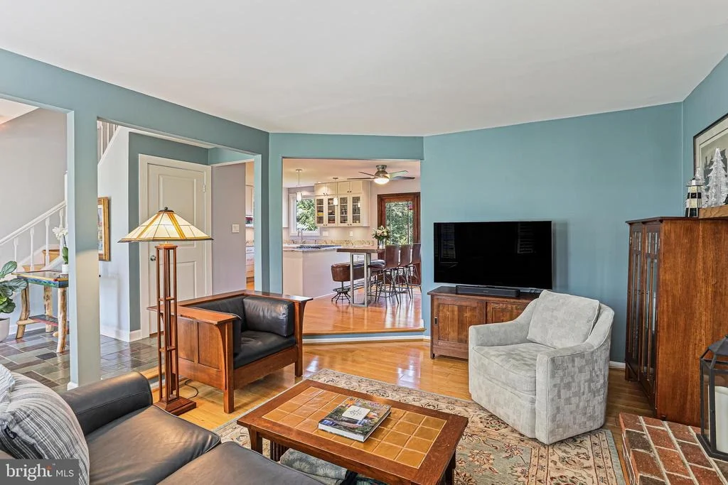Photo of 8668 FELSVIEW DRIVE