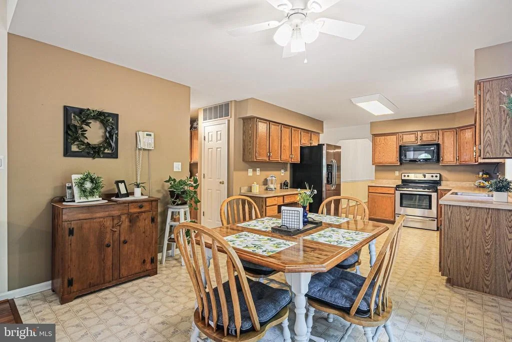 Photo of 8262 RIPPLING BRANCH ROAD