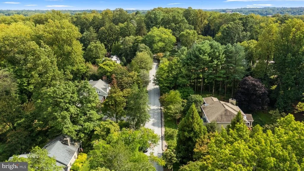 Photo of 6521 DARNALL ROAD