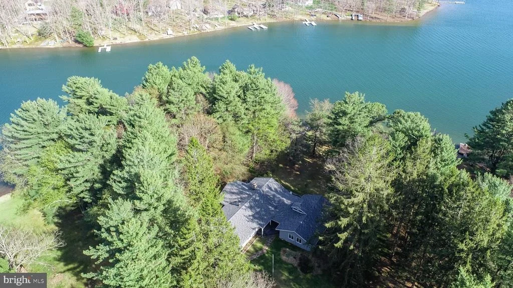 Photo of 701 SHORELINE DRIVE