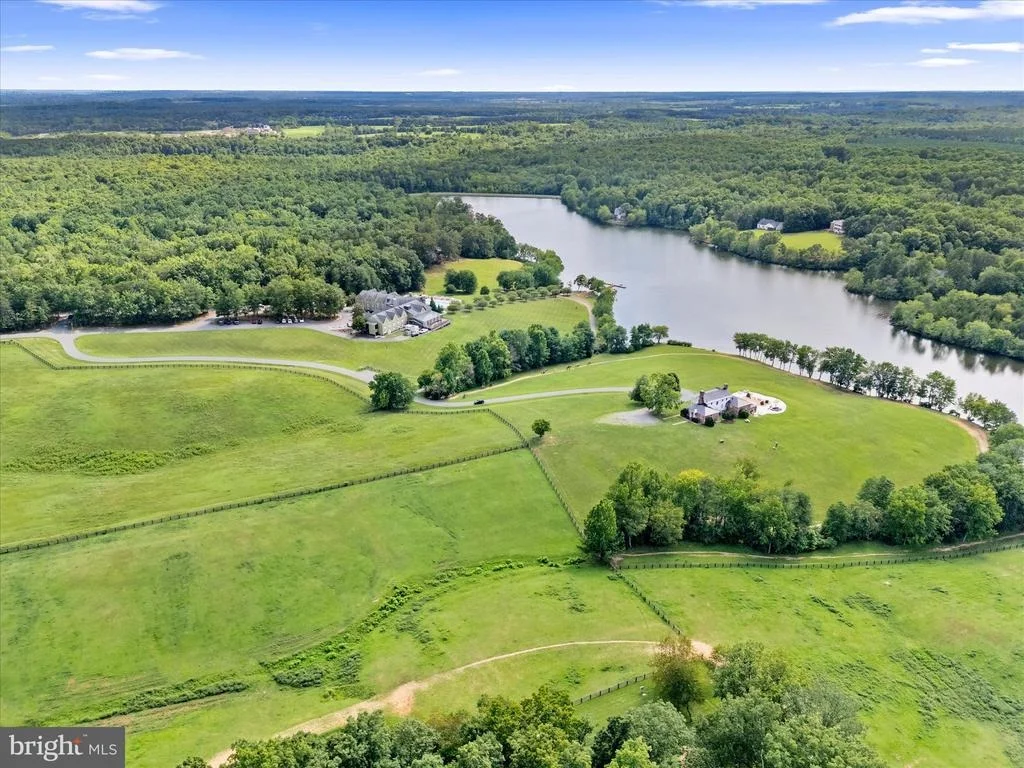Photo of 178 PINEHURST DRIVE