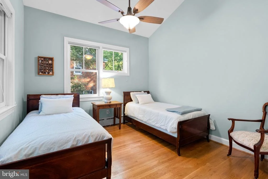 Photo of 1118 DALE DRIVE