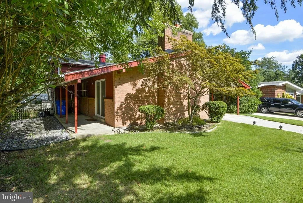Photo of 11407 CLOVERHILL DRIVE