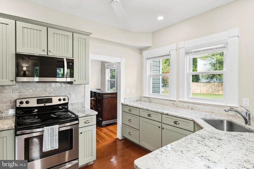 Photo of 208 EDGEWATER DRIVE