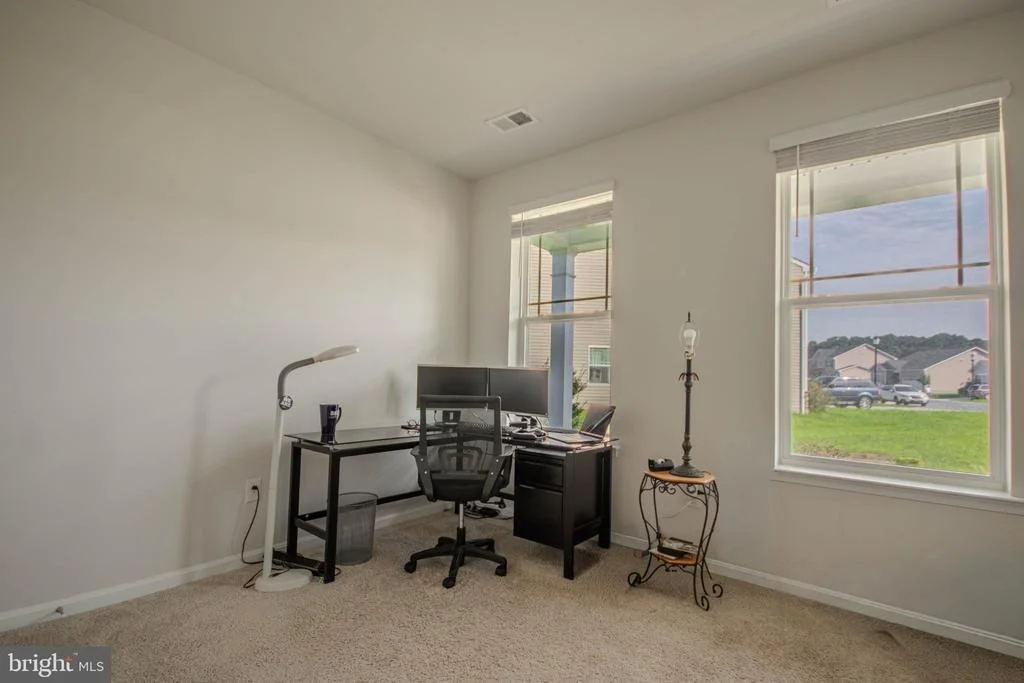 Photo of 406 TWIN CREEKS DRIVE