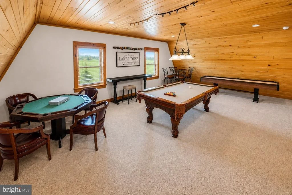 Photo of 282 LAKEFRONT LINKS DRIVE
