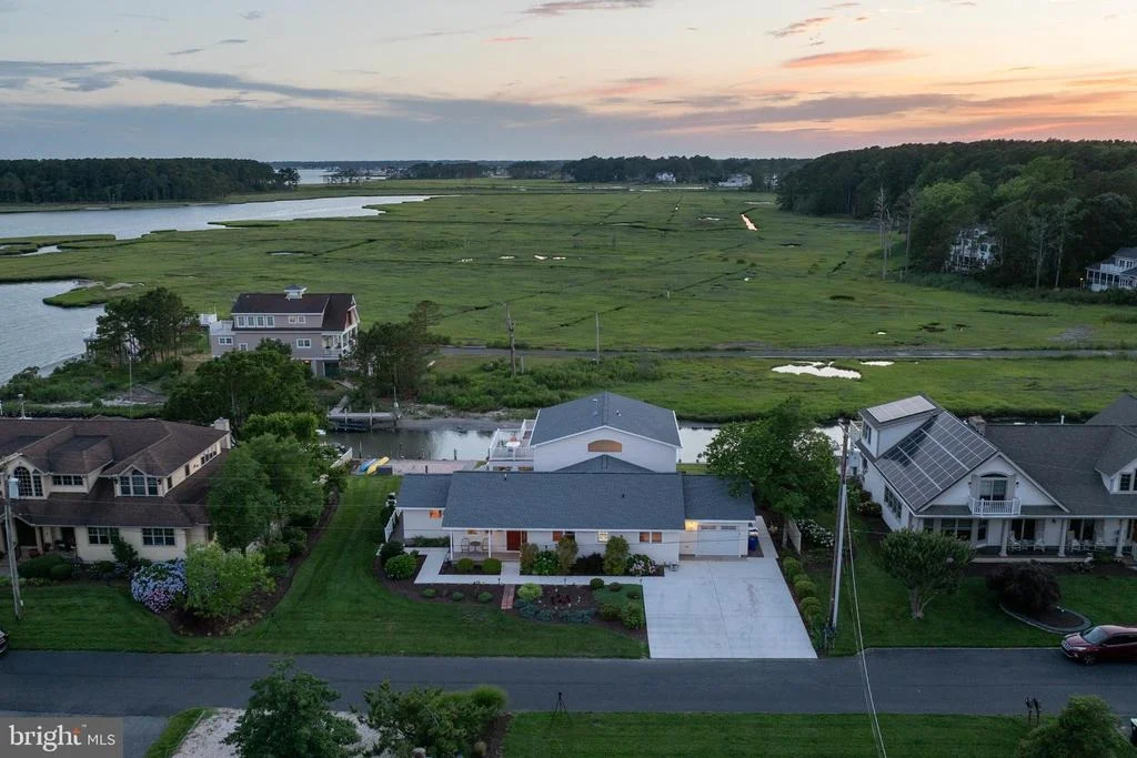 Photo of 13 VENETIAN DRIVE