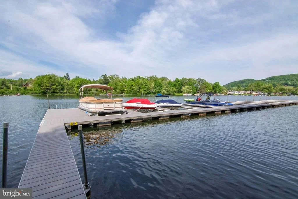 Photo of 250 LAKE POINTE DRIVE