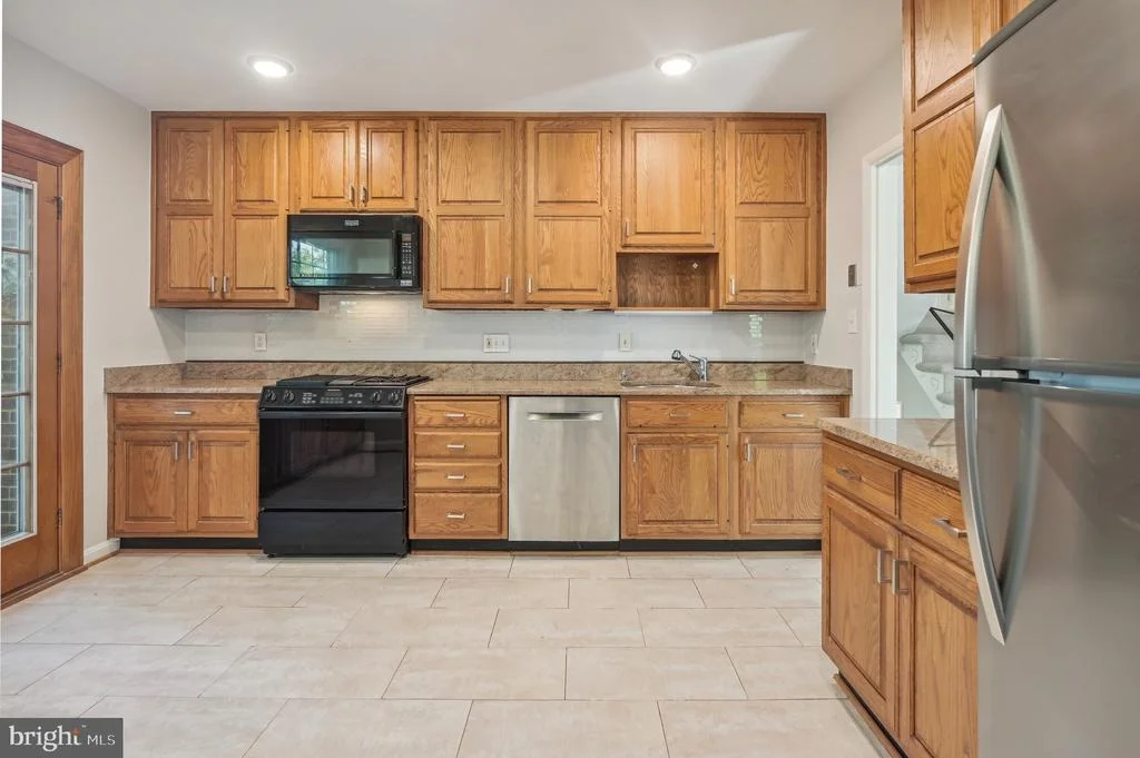 Photo of 9923 JULLIARD DRIVE