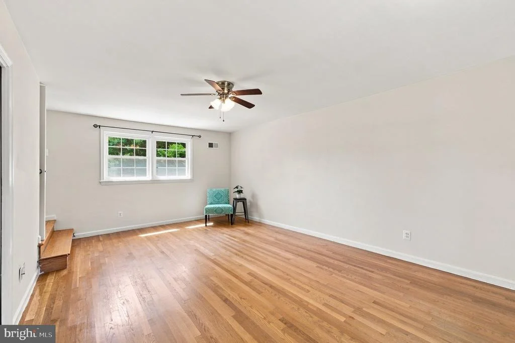 Photo of 2400 E GATE DRIVE