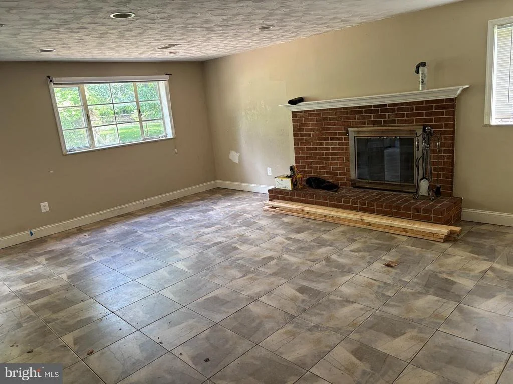 Photo of 906 VENICE DRIVE