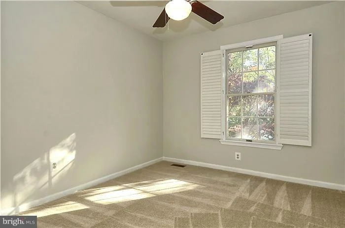 Photo of 304 BOSTWICK LANE