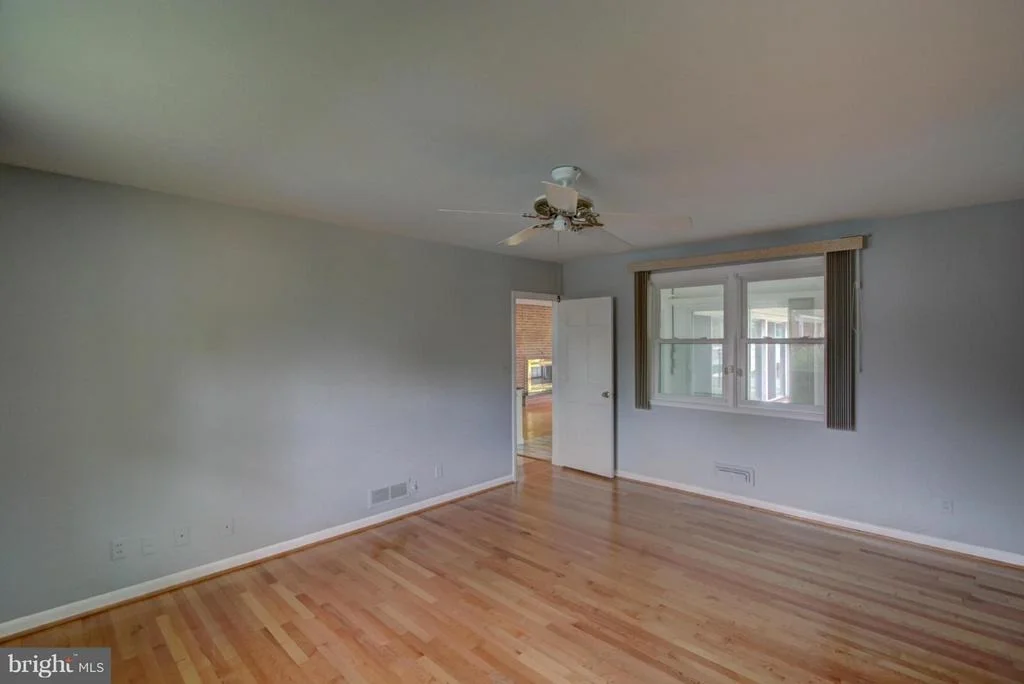 Photo of 500 MAPLE ROAD E