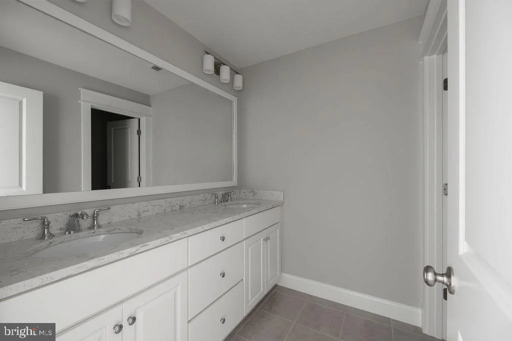Photo of 1034 DEAD RUN DRIVE