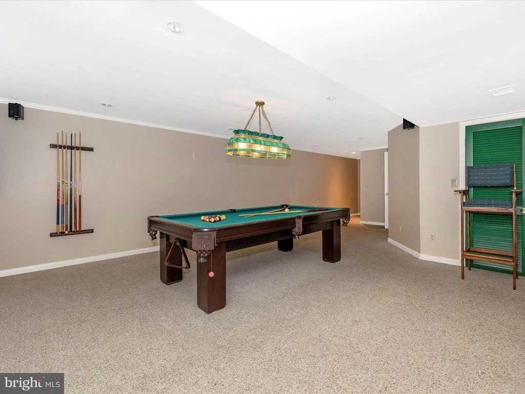 Photo of 112 BOOKHAM LANE