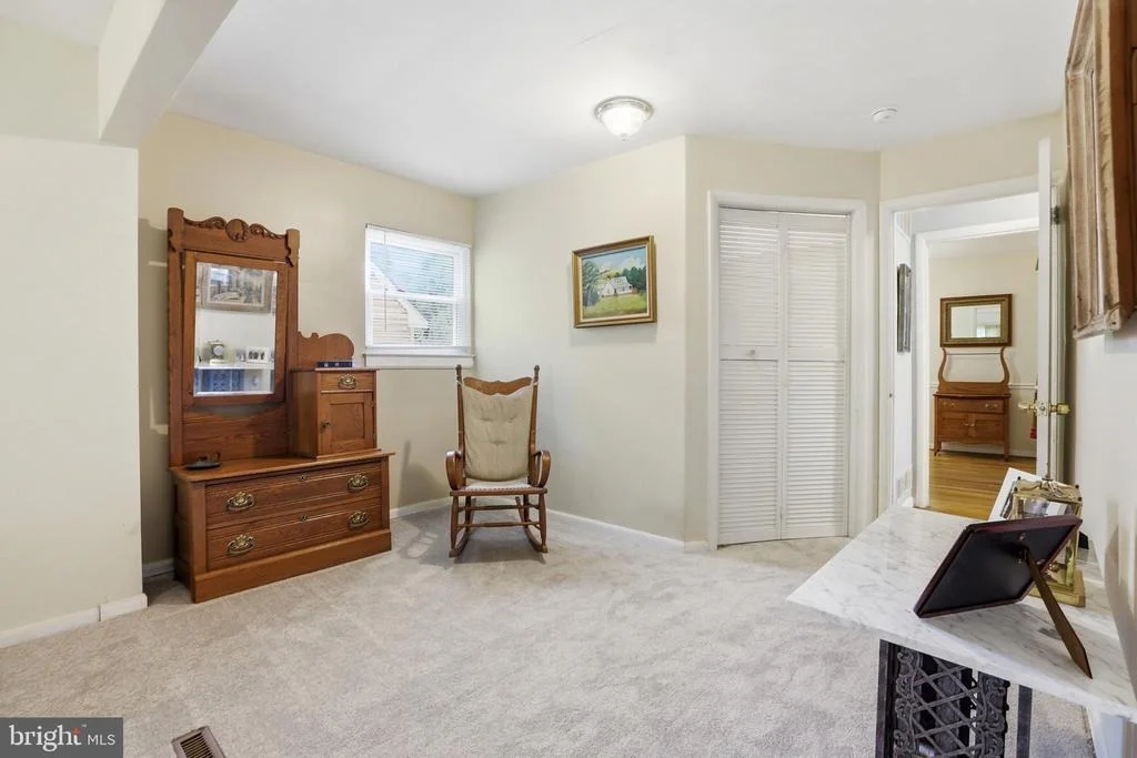 Photo of 735 WARREN DRIVE