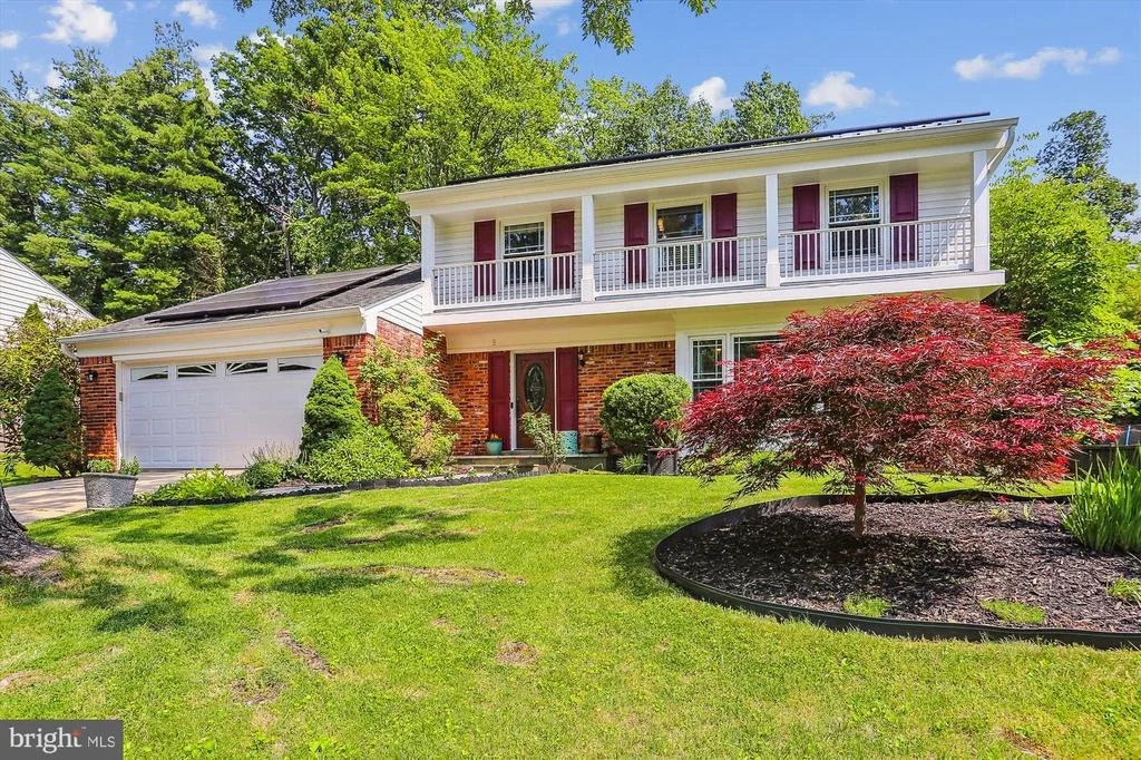 Photo of 8600 FOX RUN