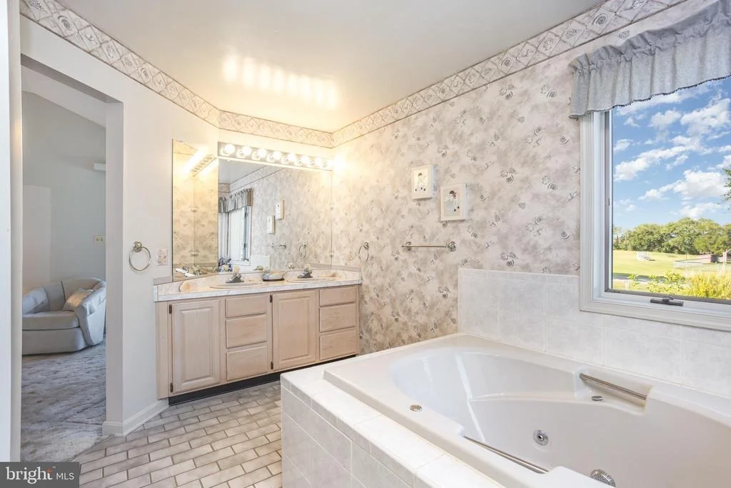 Photo of 7252 MEADOW LANE