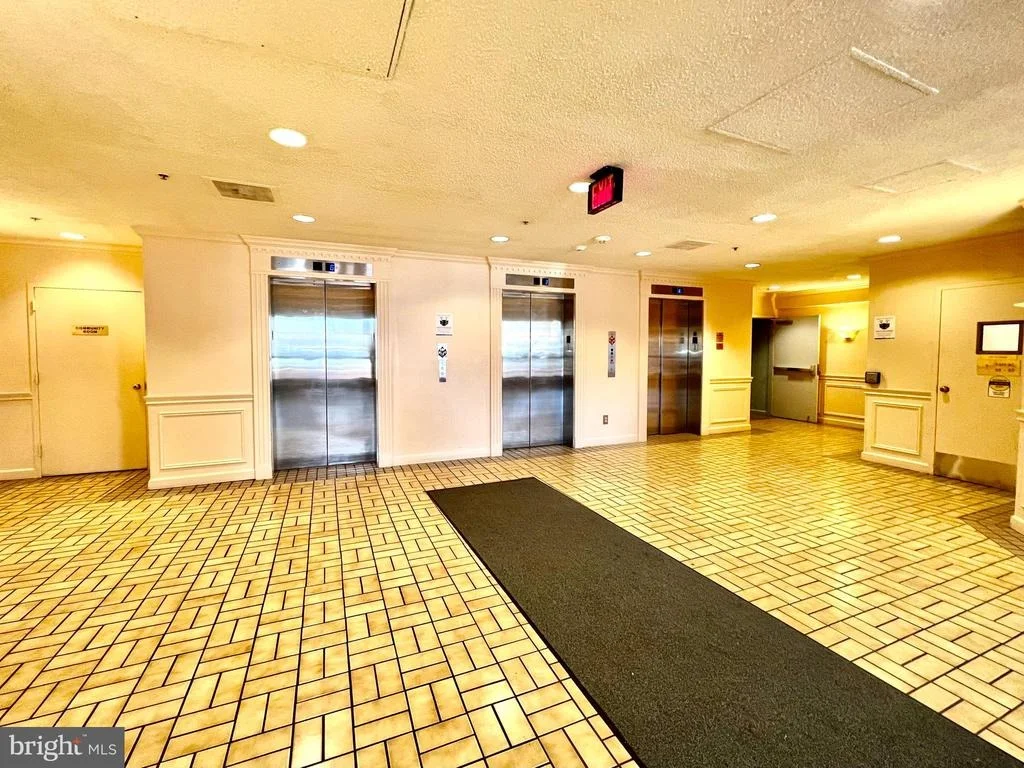 Photo of Unit 3608 at 15115 INTERLACHEN DRIVE
