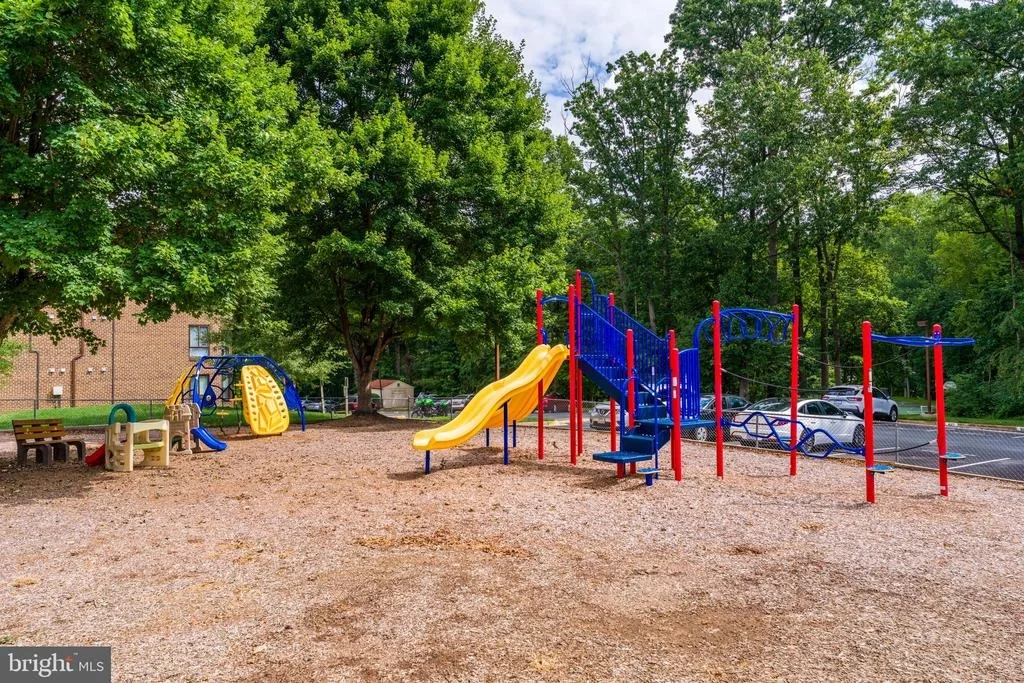 Photo of Unit 13 at 11220 CHESTNUT GROVE SQUARE