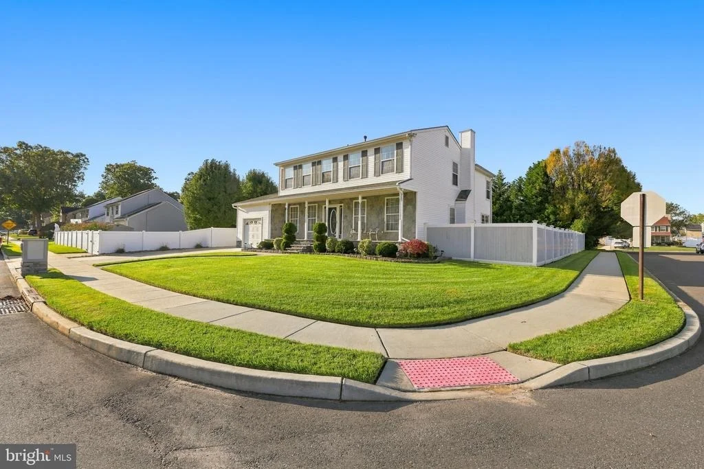 Photo of 281 DUNDEE DRIVE