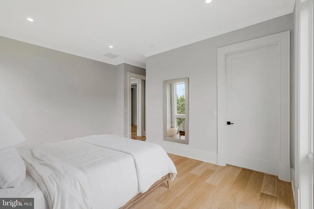 Photo of 744 LAWTON STREET