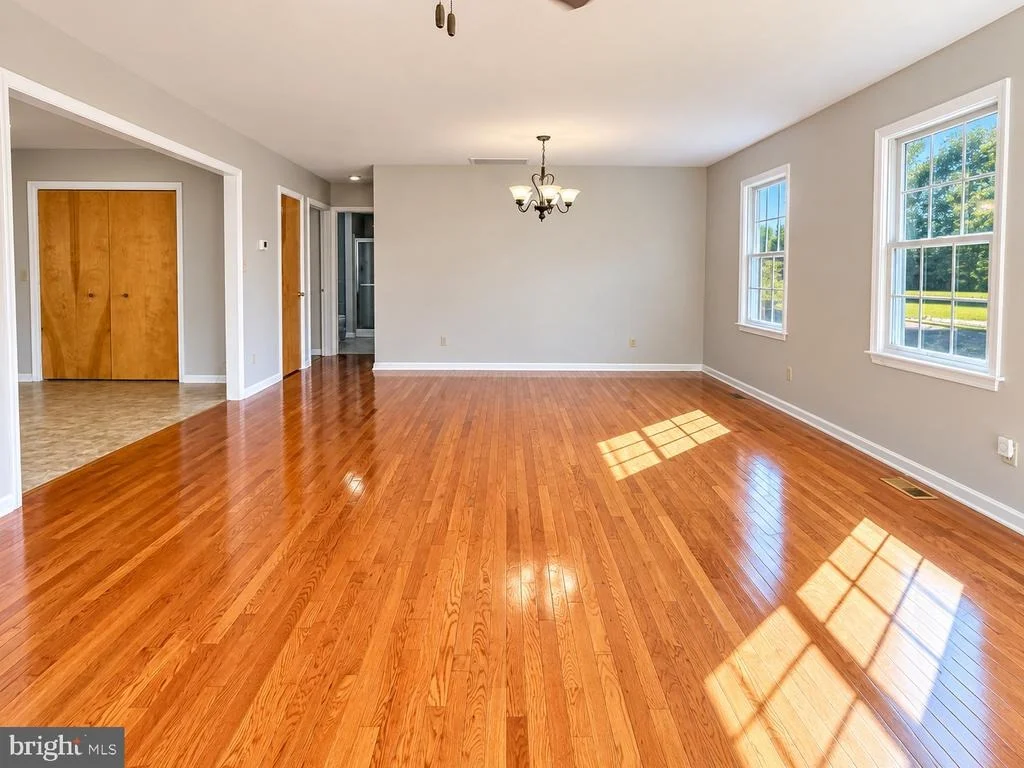 Photo of 23719 HENRY ROAD