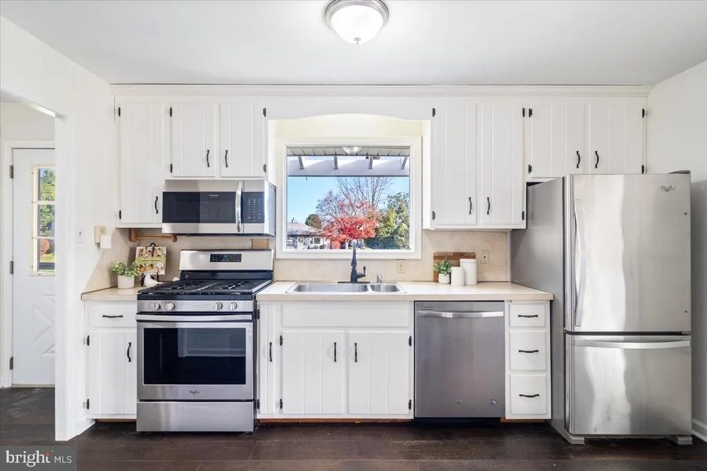 Photo of 610 CHARLES STREET