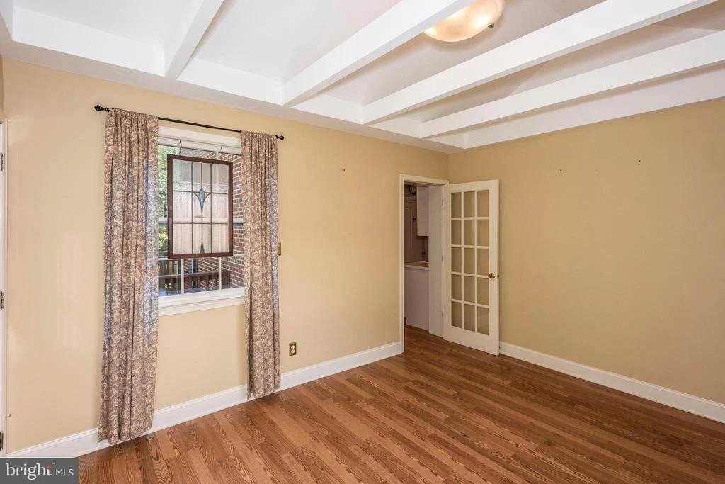 Photo of 1517 FOREST GLEN ROAD