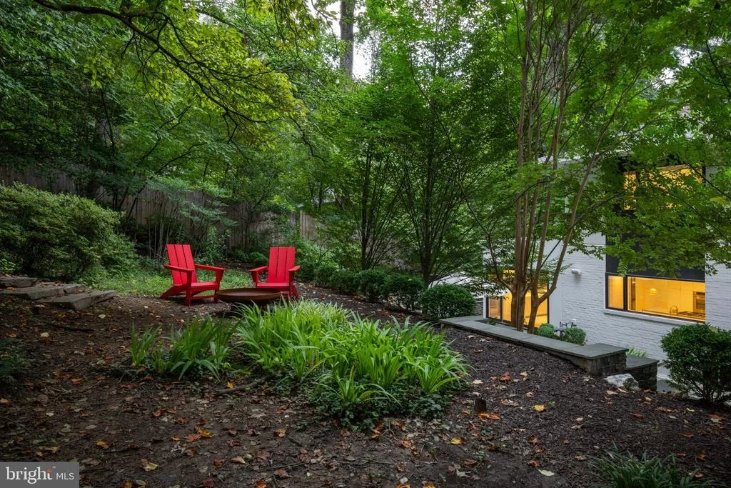 Photo of 6016 CHESTERBROOK ROAD