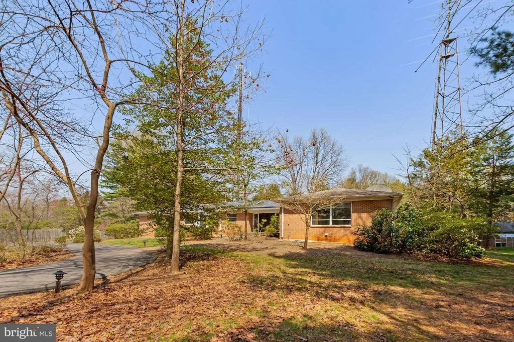 Photo of 17335 DONORA ROAD