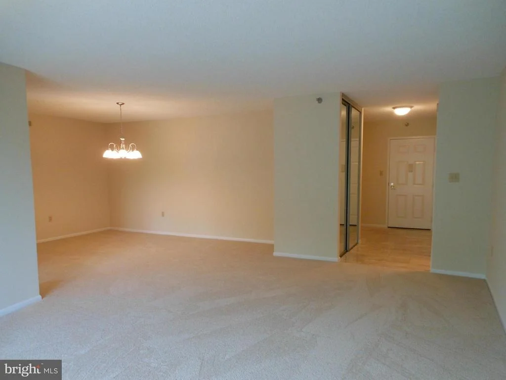 Photo of Unit 3614 at 15115 INTERLACHEN DRIVE