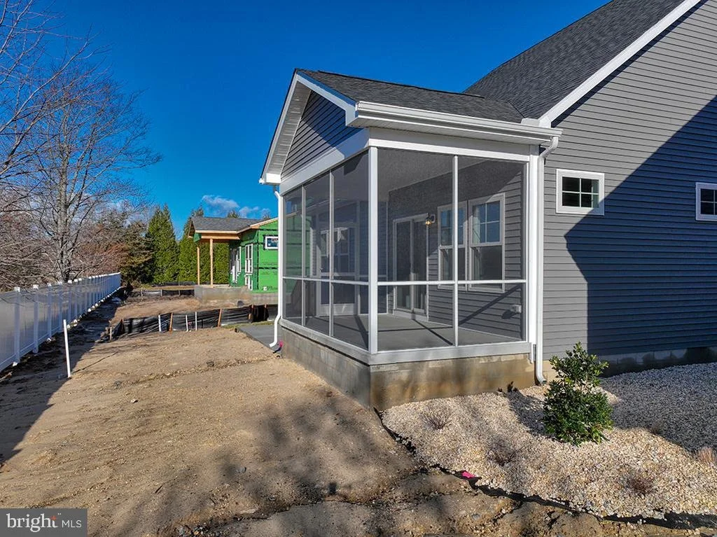 Photo of 33745 CATCHING COVE CT