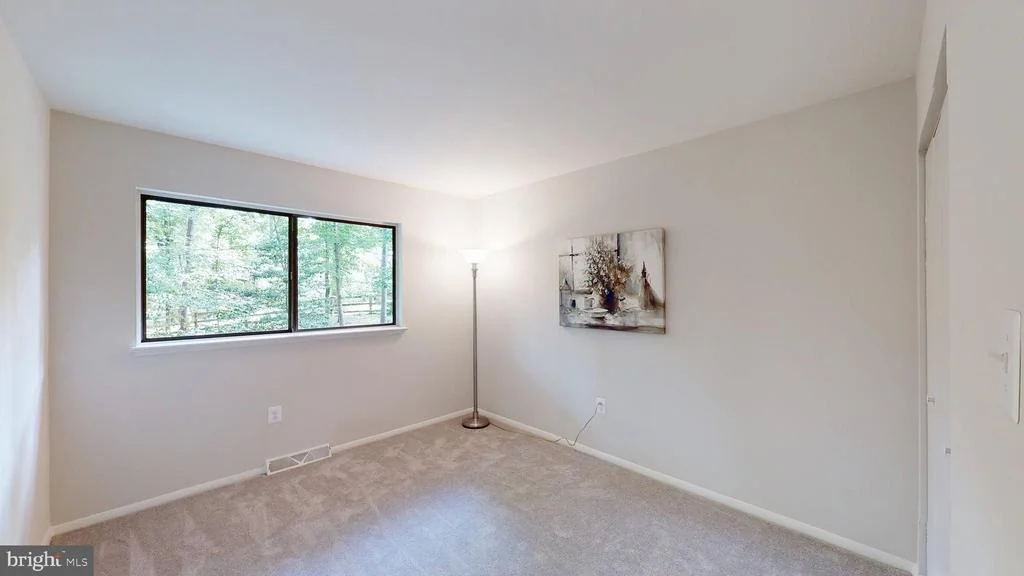 Photo of 11247 HANDLEBAR ROAD