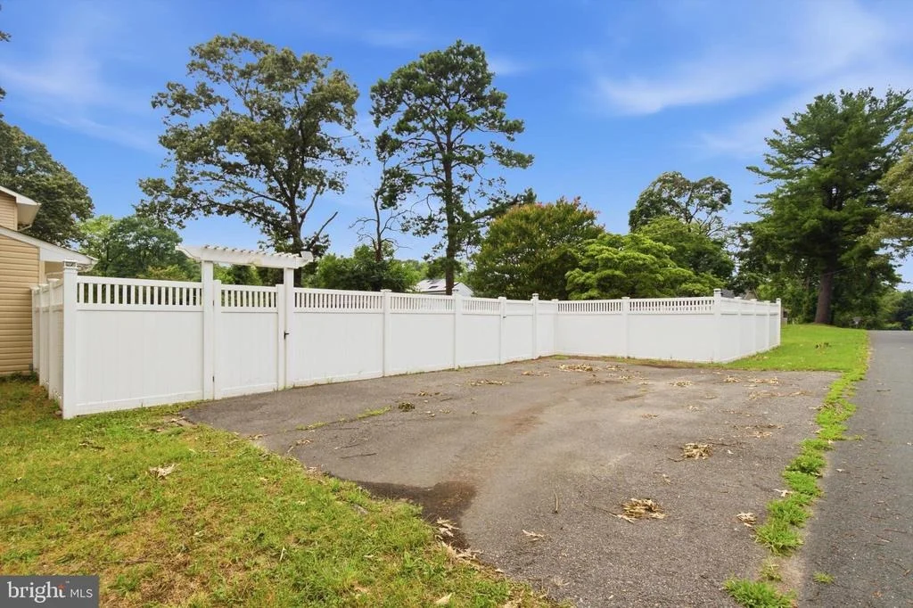Photo of 776 EVERGREEN ROAD
