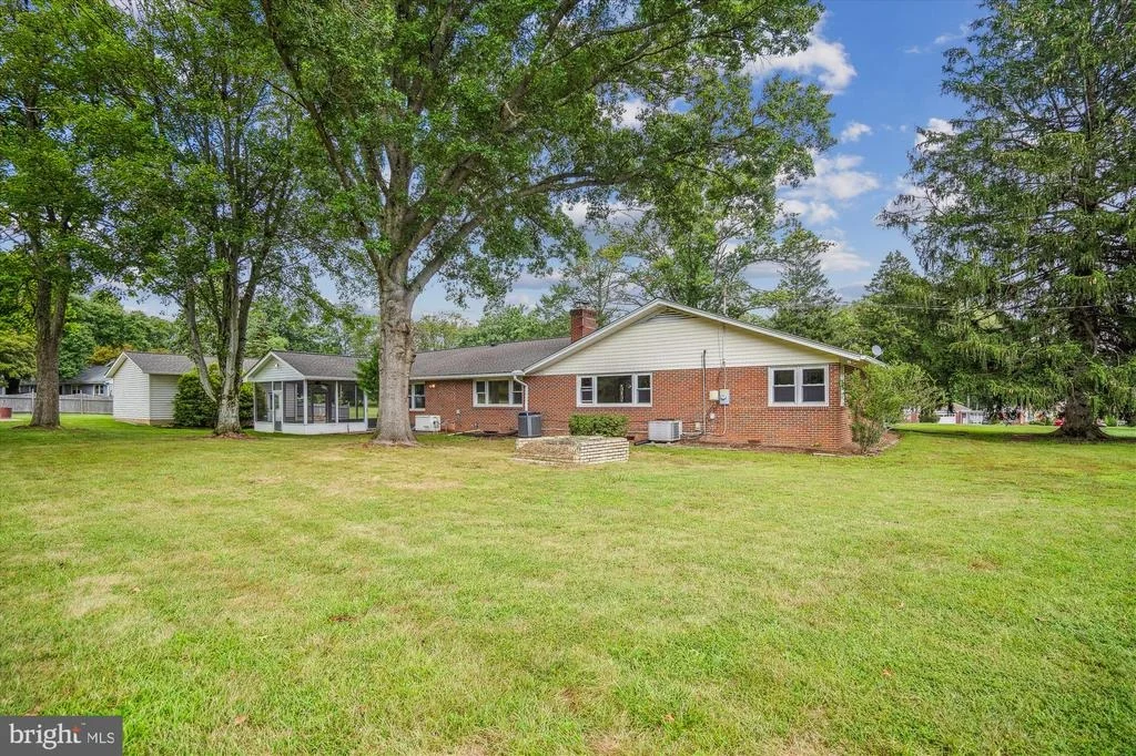 Photo of 16808 NORBROOK DRIVE