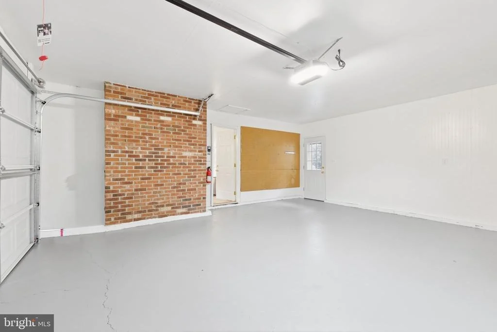 Photo of 7338 STUART CIRCLE