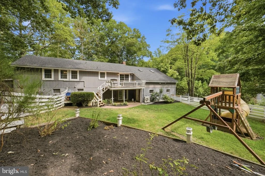 Photo of 2110 HALLMARK DRIVE