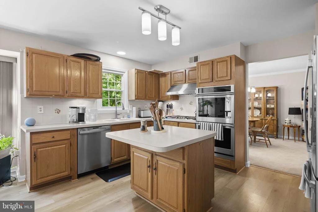 Photo of 14021 HEATHERSTONE DRIVE