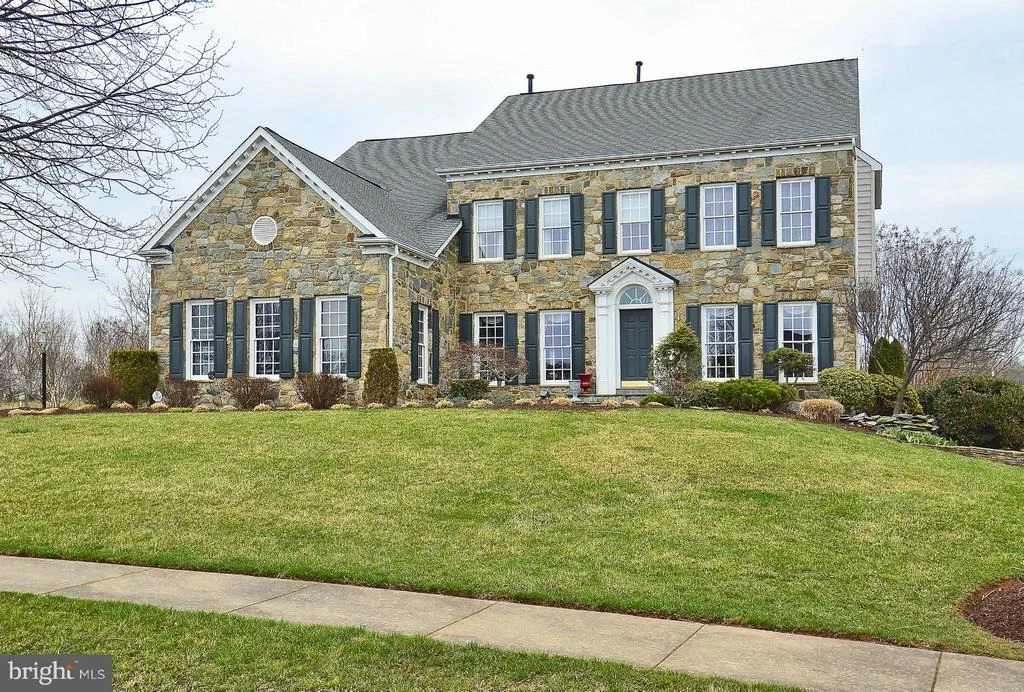 Photo of 16529 HARBOUR TOWN DRIVE